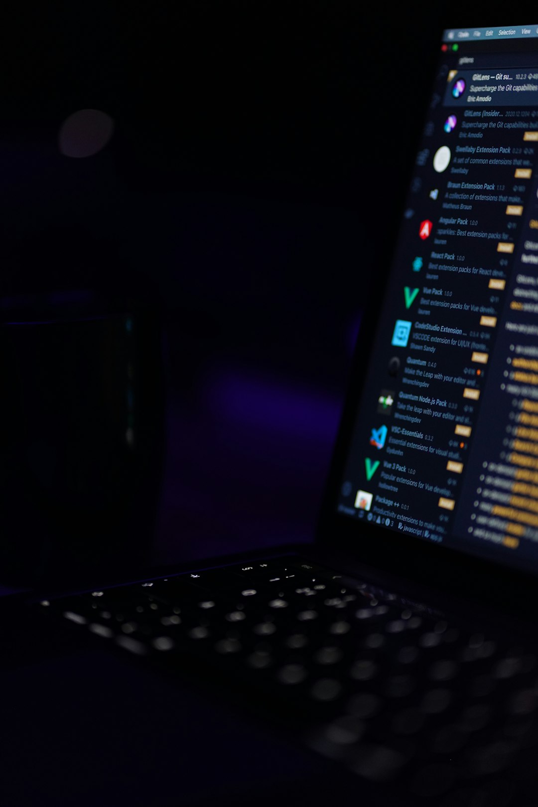 “Thats the thing about people who think they hate computers. What they really hate is lousy programmers.”
― Larry Niven